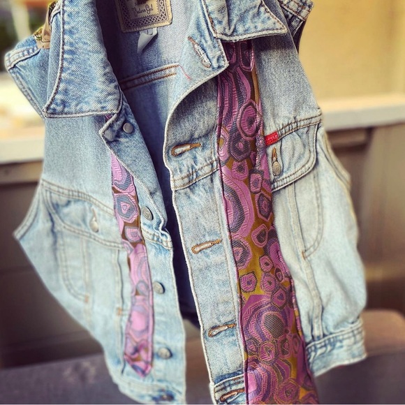 All Vintage reworked one of a kind vest - Picture 2 of 3